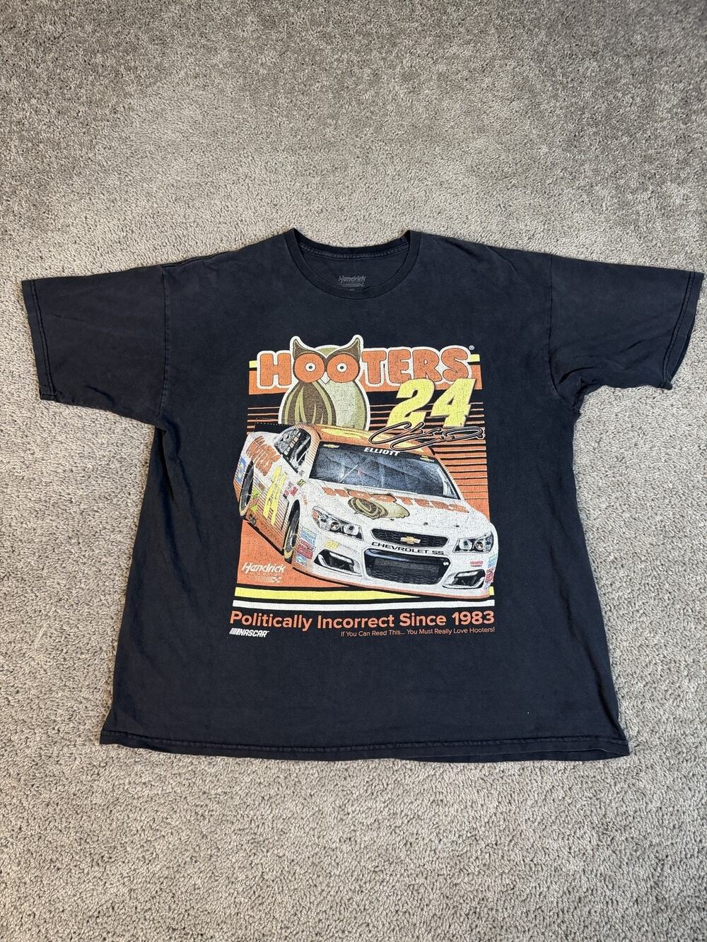 Chase Elliott Hooters Racing Shirt Mens XL Black NASCAR Hendrick Motorsports 24